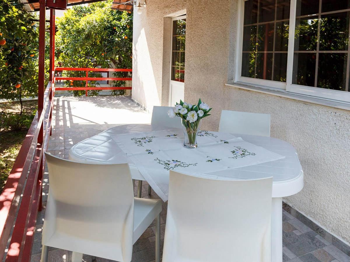 Cottonclub Villas Толон Екстериор снимка