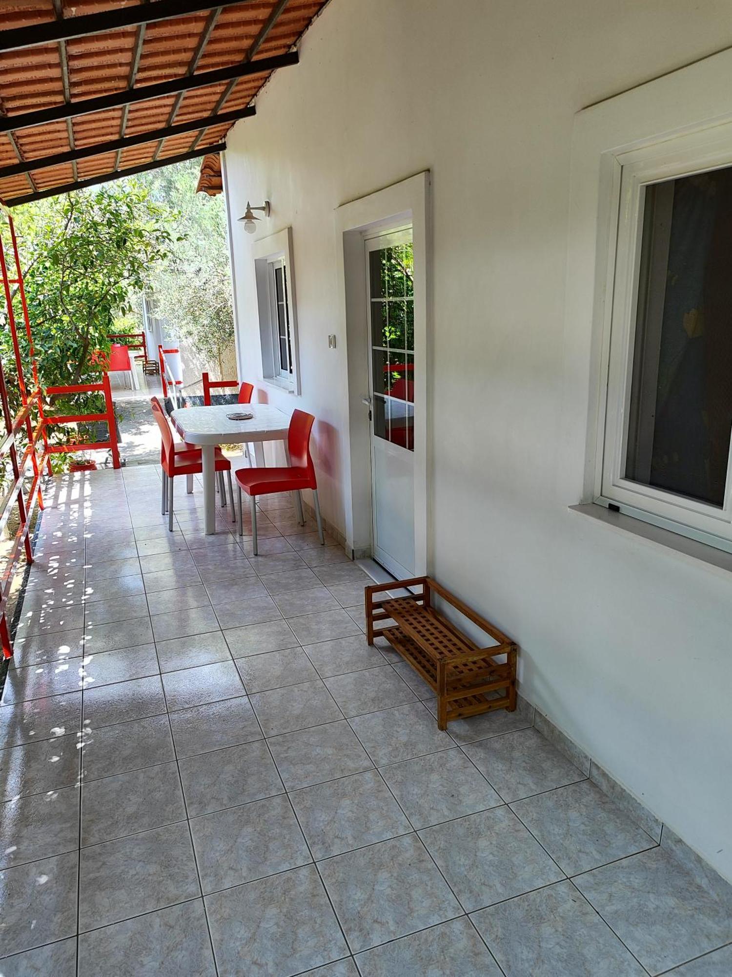Cottonclub Villas Толон Екстериор снимка