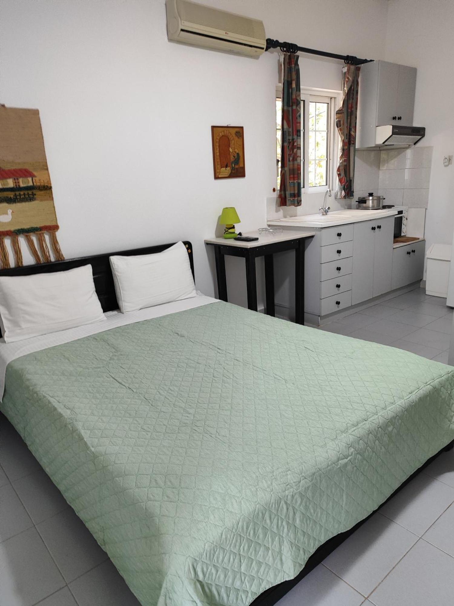 Cottonclub Villas Толон Екстериор снимка